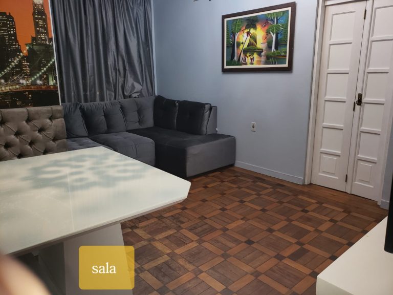 Apartamento mobiliado à venda em Porto Alegre – RS