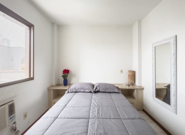 APARTAMENTO MOBILIADO EM BALNEÁRIO CAMBORIÚ-SC