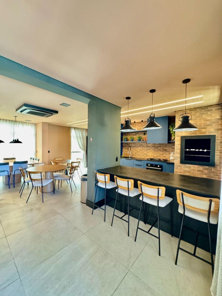 APARTAMENTO NO CENTRO DE ITAPEMA-SC