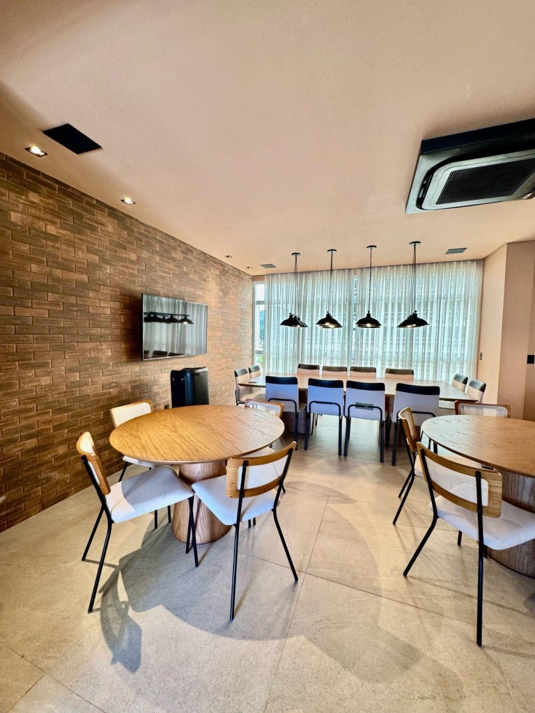 APARTAMENTO NO CENTRO DE ITAPEMA-SC