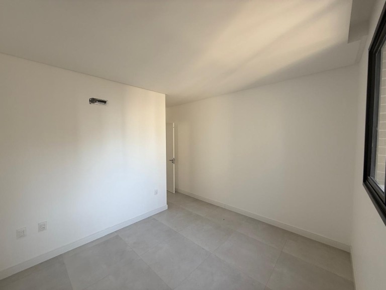 APARTAMENTO NOVO DE 70 M² EM ITAPEMA-SC