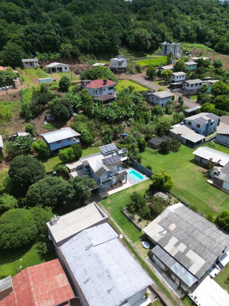 CASA DE 245 M² EM LIBERATO SALZANO-RS