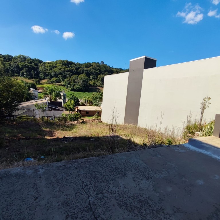 TERRENO DE 325 M² NO CENTRO DE LIBERATO SALZANO-RS