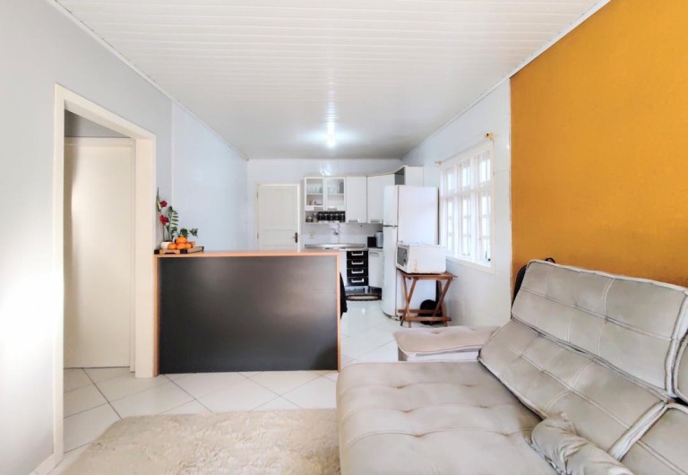 CASA DE 85 M² EM ESTÂNCIA VELHA-RS