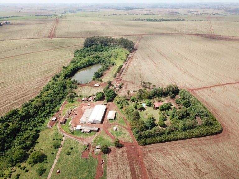 FAZENDA DE 2.120 HA NO PARANÁ