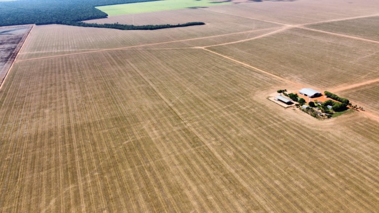 FAZENDA DE 2.815 HA NO MATO GROSSO