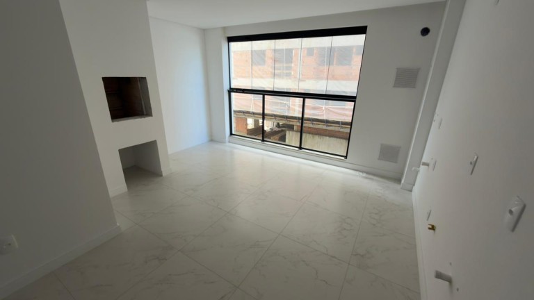 APARTAMENTO NOVO EM ITAPEMA-SC