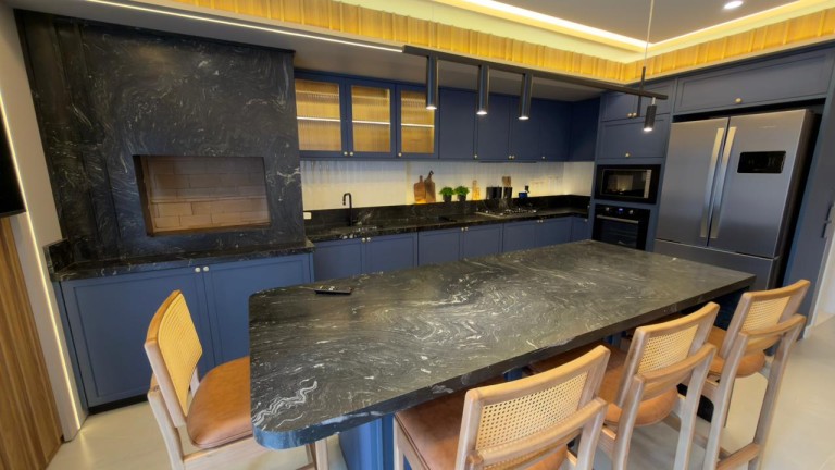 APARTAMENTO NOVO EM ITAPEMA-SC