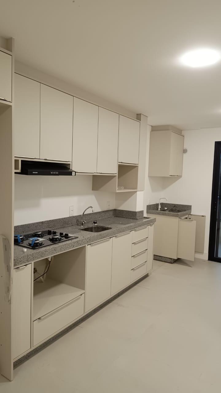 APARTAMENTO SEMI MOBILIADO EM ITAPEMA-SC