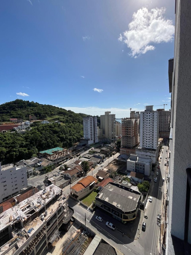 APARTAMENTO SEMI MOBILIADO EM ITAPEMA-SC