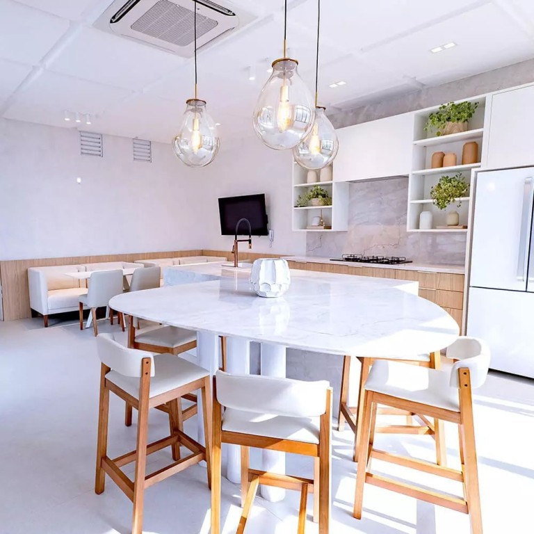 APARTAMENTO SEMI MOBILIADO EM ITAPEMA-SC