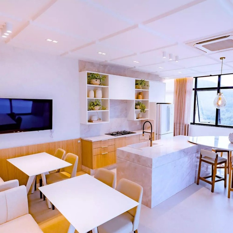 APARTAMENTO SEMI MOBILIADO EM ITAPEMA-SC