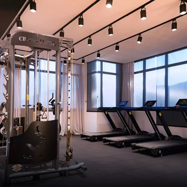 APARTAMENTO SEMI MOBILIADO EM ITAPEMA-SC