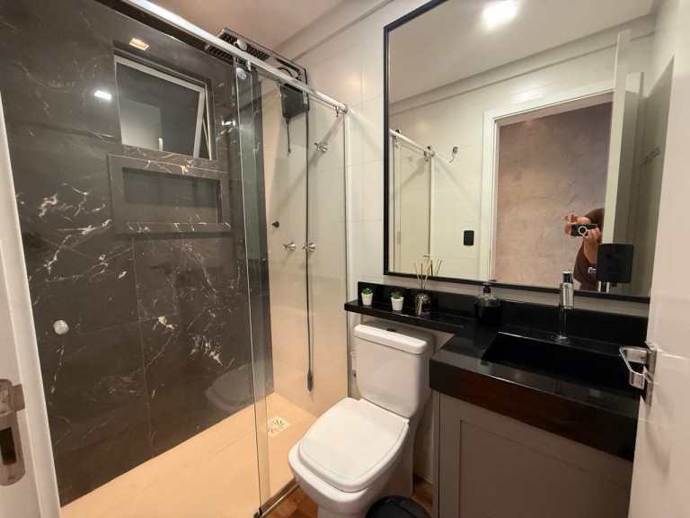 APARTAMENTO MOBILIADO EM ITAPEMA-SC