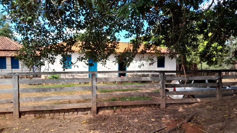 FAZENDA DE 1.000 HA EM MINAS GERAIS