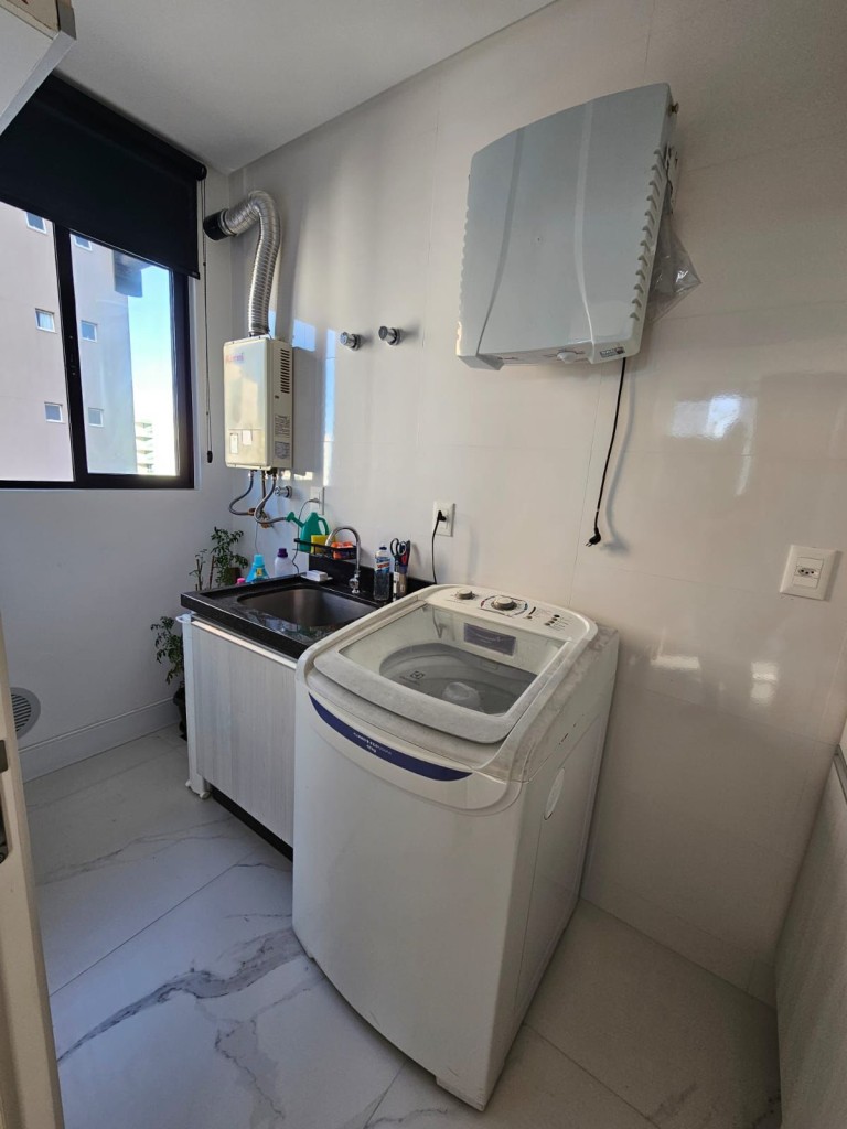 APARTAMENTO MOBILIADO EM ITAPEMA-SC