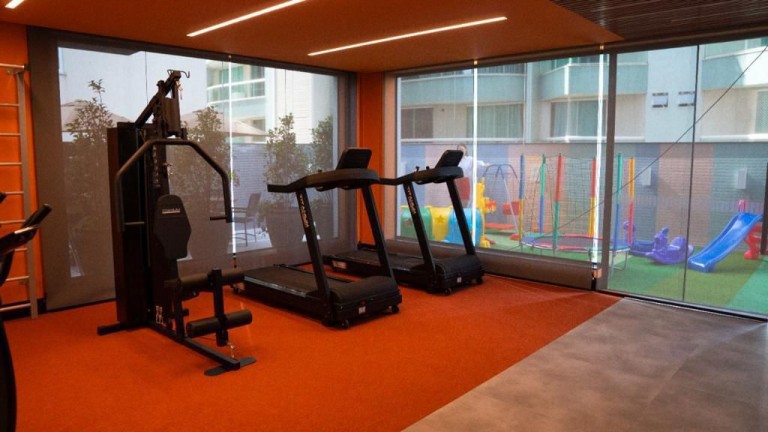 APARTAMENTO MOBILIADO EM ITAPEMA-SC