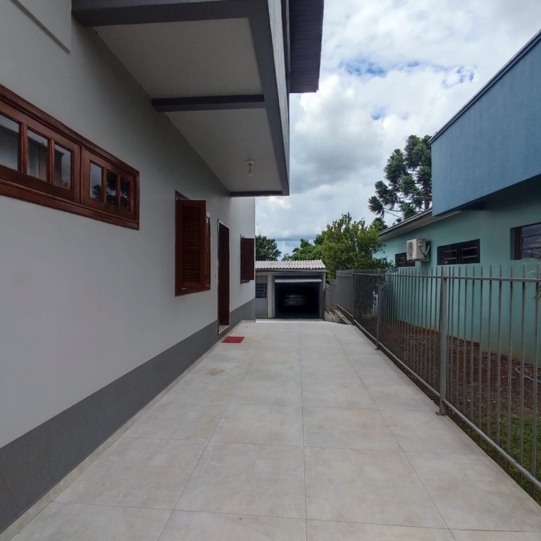 CASA DE 200 M² EM ENGENHO VELHO-RS