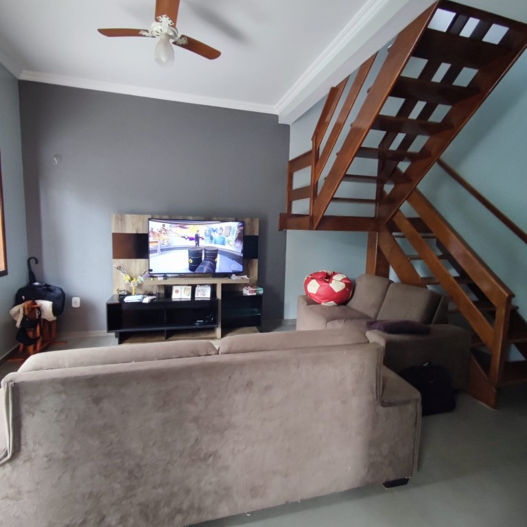 CASA DE 200 M² EM ENGENHO VELHO-RS