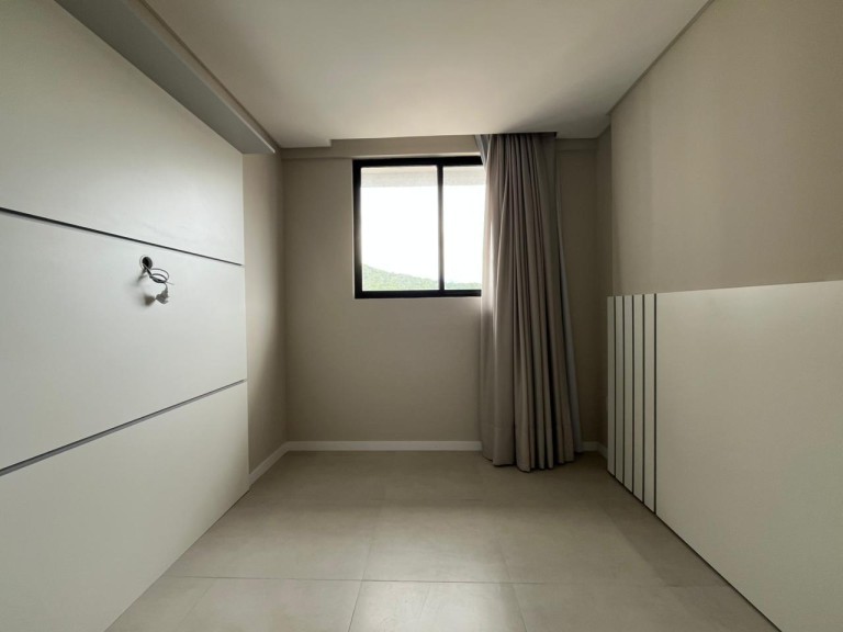 APARTAMENTO SEMI MOBILIADO EM ITAPEMA-SC