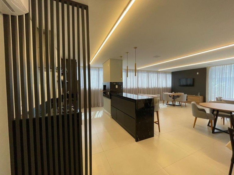 APARTAMENTO SEMI MOBILIADO EM ITAPEMA-SC