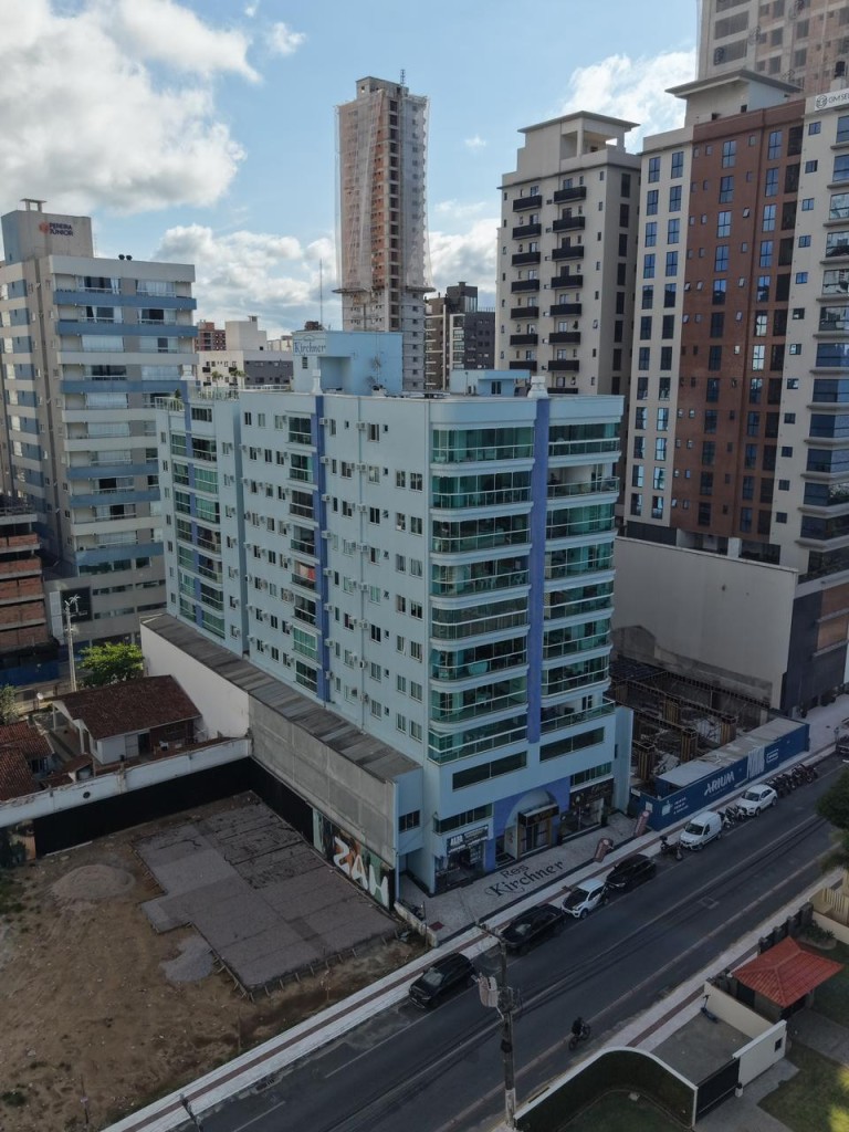 APARTAMENTO SEMI MOBILIADO EM PORTO BELO-SC