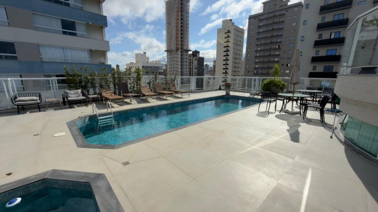 APARTAMENTO SEMI MOBILIADO EM PORTO BELO-SC