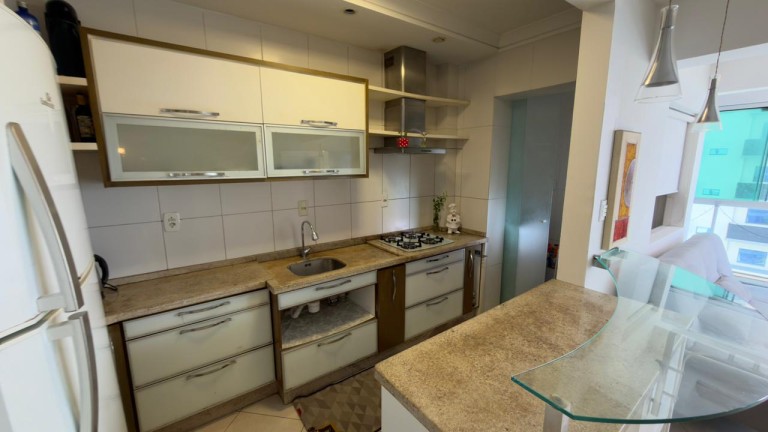 APARTAMENTO SEMI MOBILIADO EM PORTO BELO-SC
