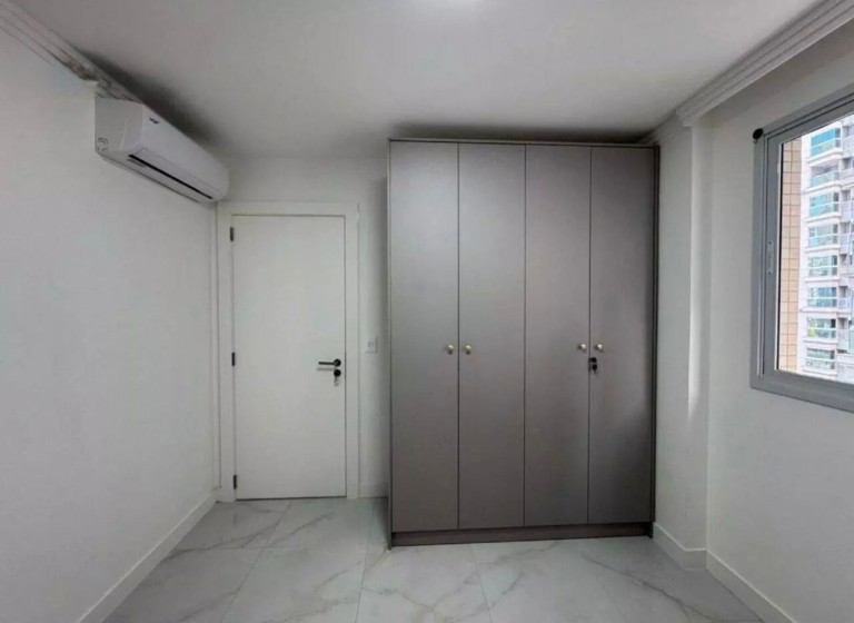 APARTAMENTO SEMI MOBILIADO EM ITAPEMA-SC