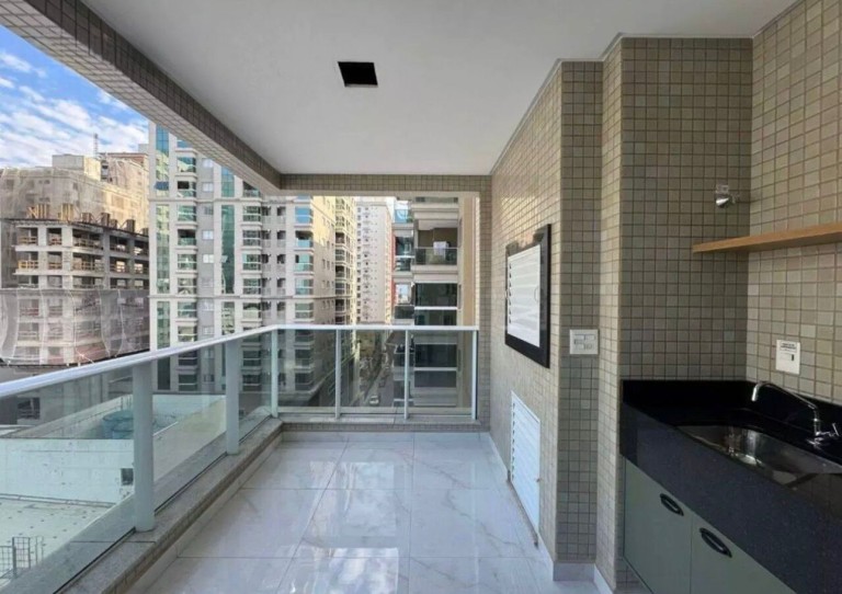 APARTAMENTO SEMI MOBILIADO EM ITAPEMA-SC