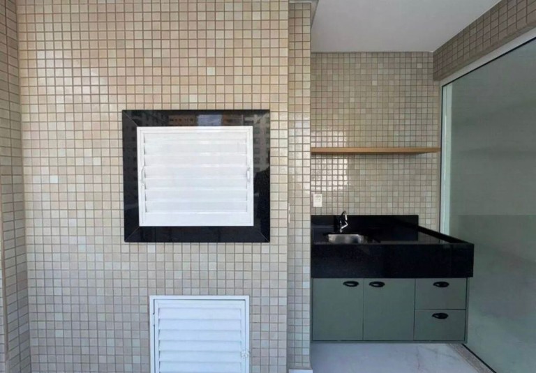 APARTAMENTO SEMI MOBILIADO EM ITAPEMA-SC