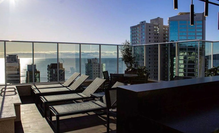 APARTAMENTO SEMI MOBILIADO EM ITAPEMA-SC