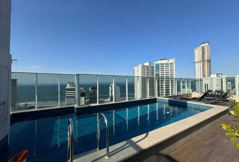 APARTAMENTO SEMI MOBILIADO EM ITAPEMA-SC