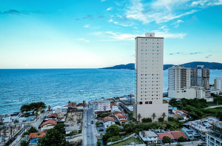 APARTAMENTO NA PLANTA EM PORTO BELO-SC