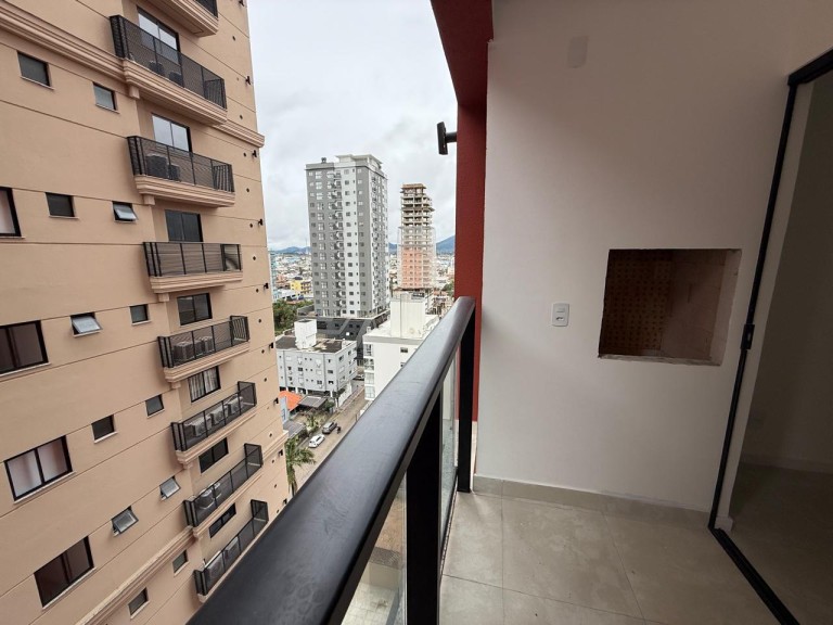 APARTAMENTO DE 70 M² EM ITAPEMA-SC