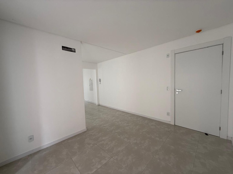 APARTAMENTO DE 70 M² EM ITAPEMA-SC