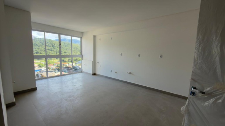 APARTAMENTO DE 70 M² EM ITAPEMA-SC