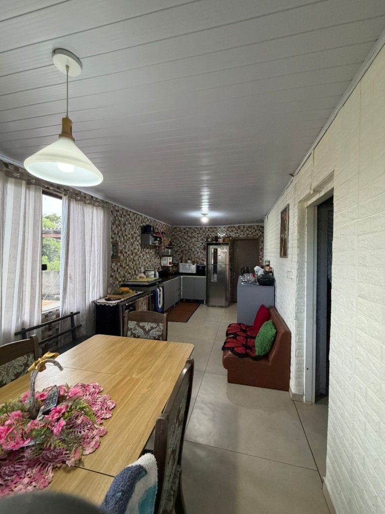 CASA DE 300 M² EM RONDA ALTA-RS