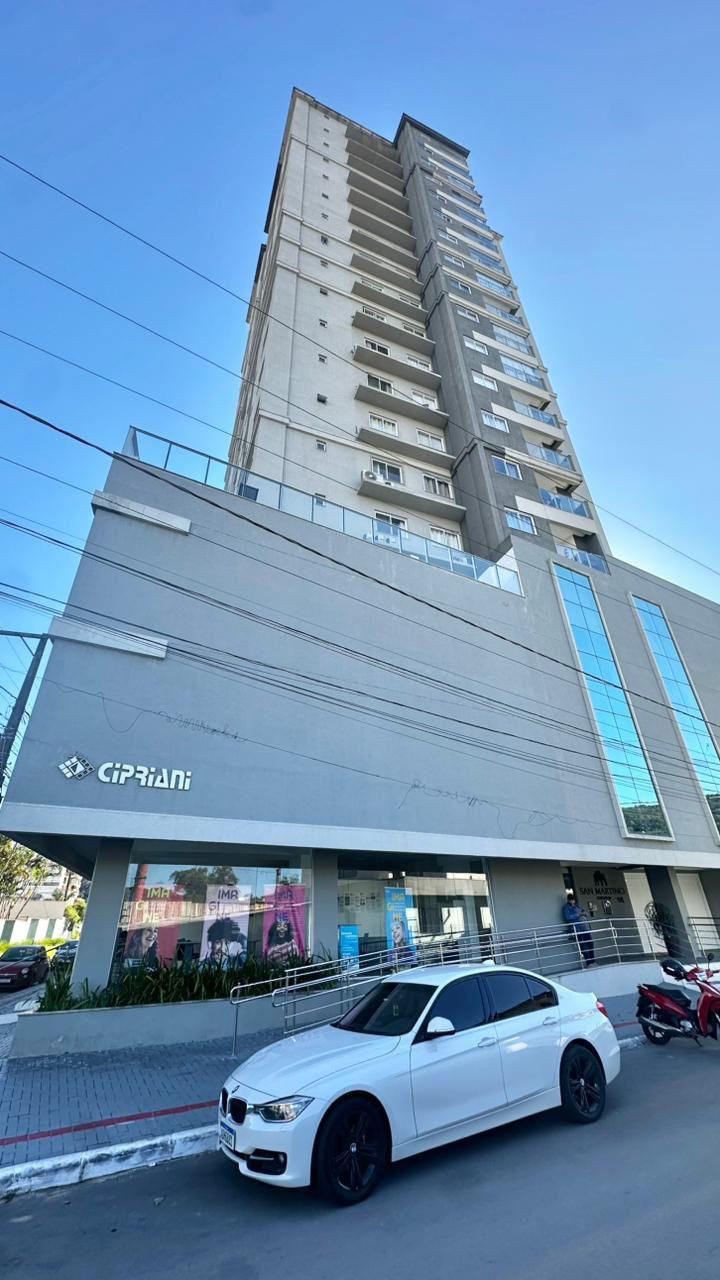 APARTAMENTO MOBILIADO EM ITAPEMA-SC