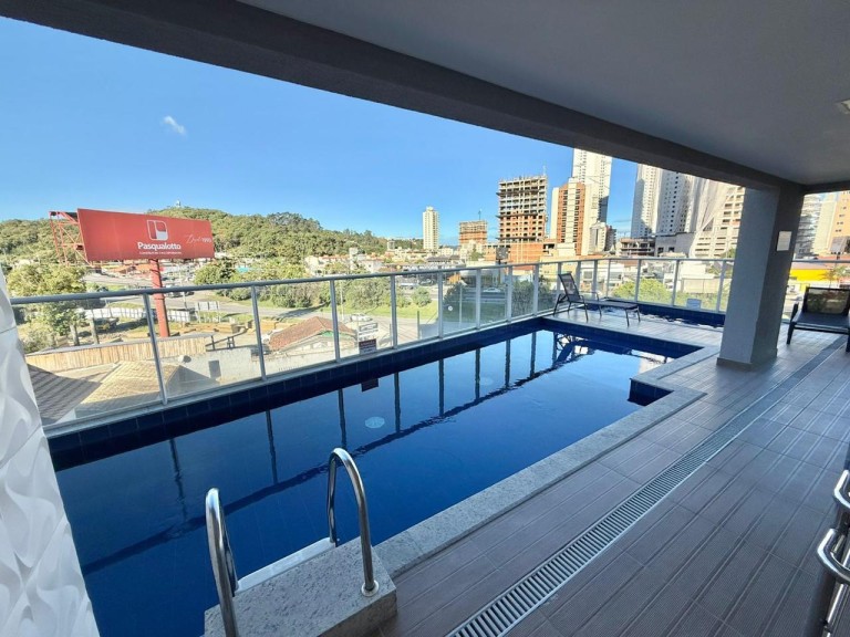 APARTAMENTO MOBILIADO EM ITAPEMA-SC
