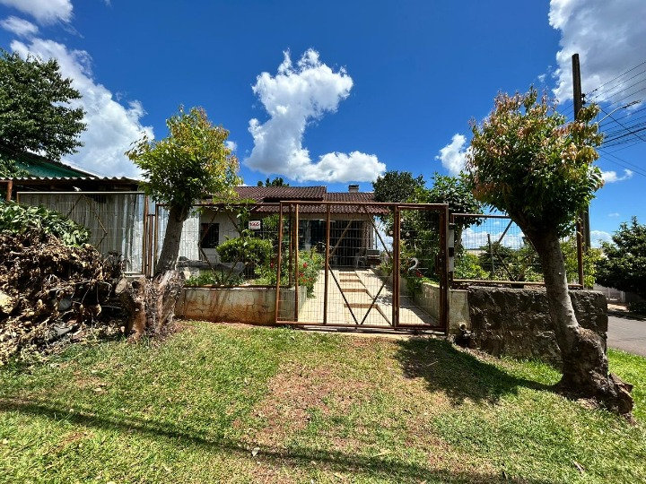 CASA DE 102 M² EM CHAPECÓ-SC
