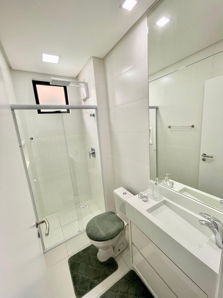 APARTAMENTO MOBILIADO EM ITAPEMA-SC