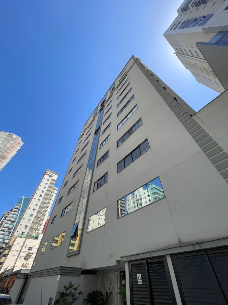 APARTAMENTO MOBILIADO EM ITAPEMA-SC