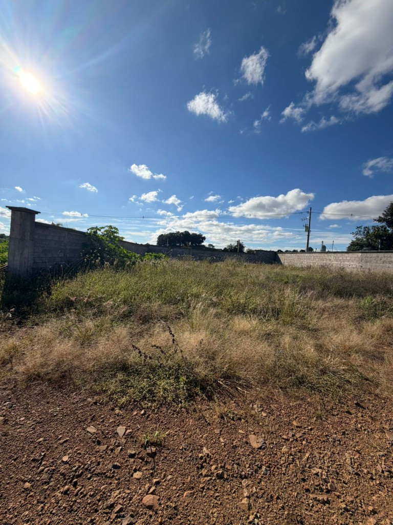 TERRENO EM CONDOMÍNIO RESIDENCIAL DE 459 M²