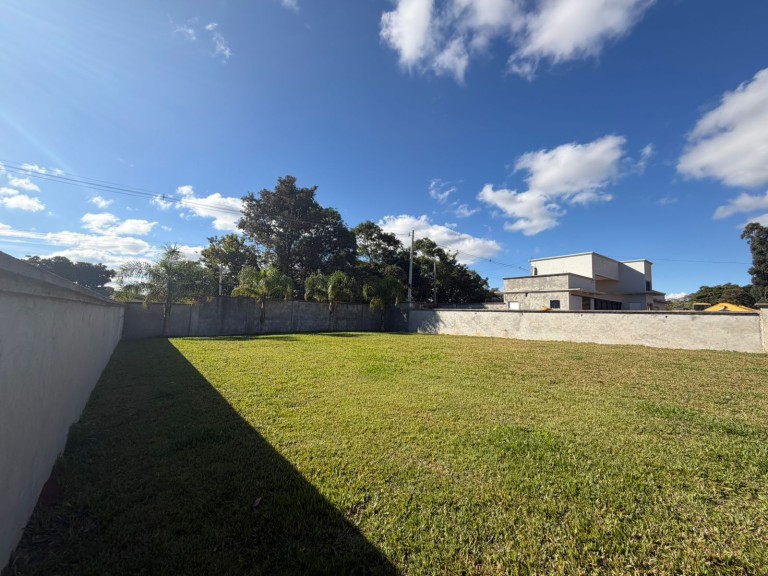 TERRENO EM CONDOMÍNIO RESIDENCIAL DE 459 M²