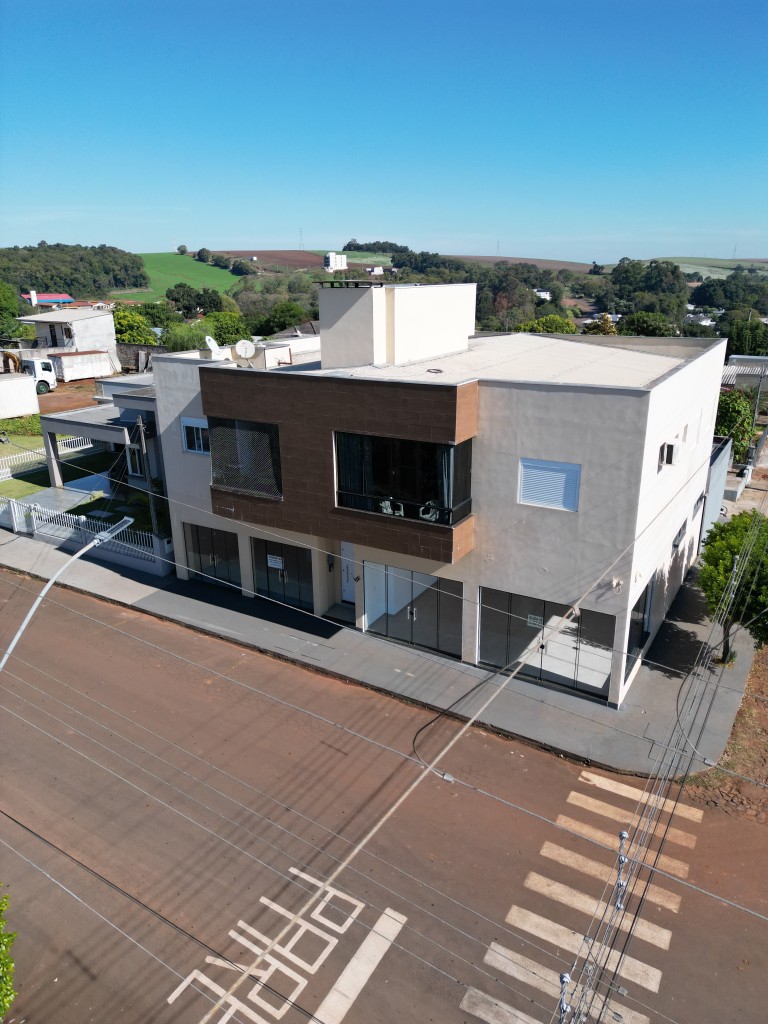 EDIFÍCIO DE 440 M² NO CENTRO DE CONSTANTINA-RS