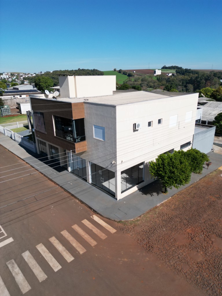 EDIFÍCIO DE 440 M² NO CENTRO DE CONSTANTINA-RS