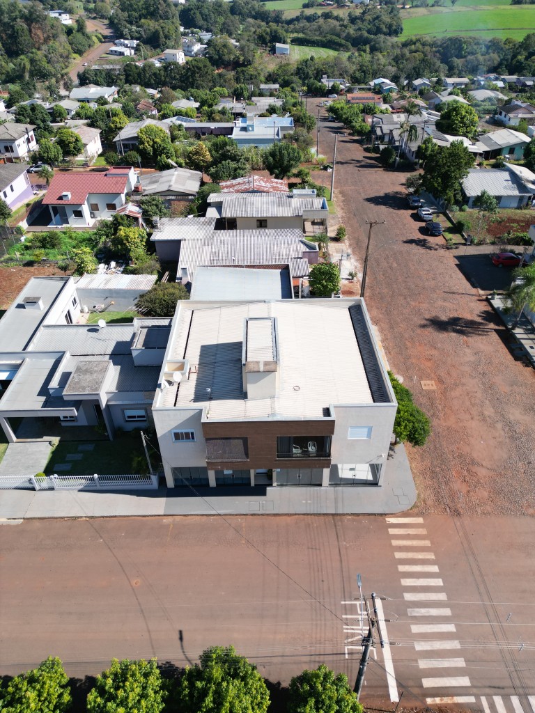 EDIFÍCIO DE 440 M² NO CENTRO DE CONSTANTINA-RS