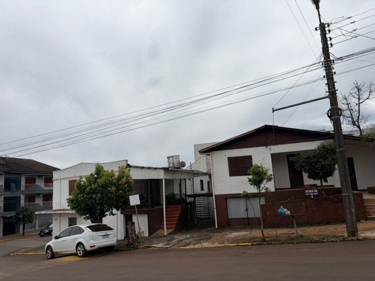 PRÉDIO DE 258 M² NO CENTRO DE CONSTANTINA-RS