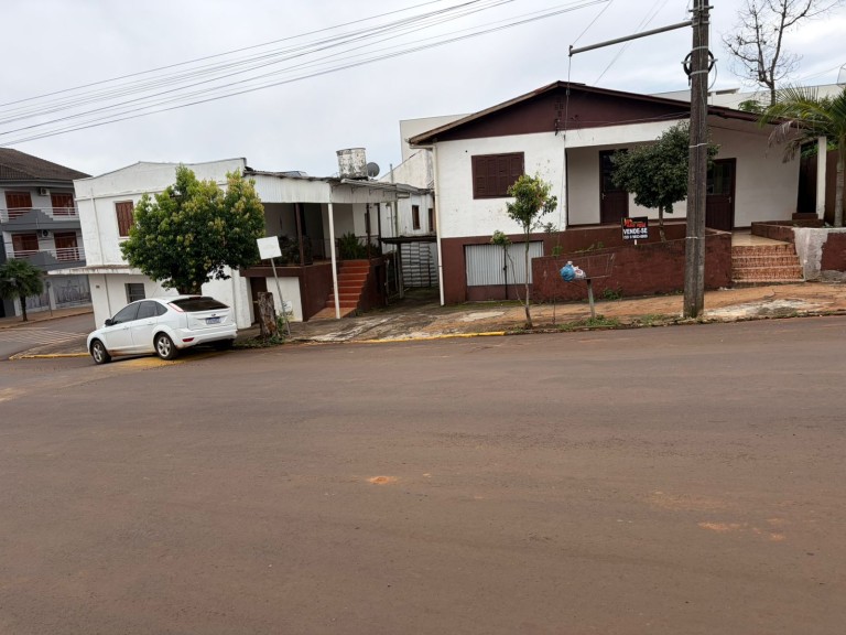 PRÉDIO DE 258 M² NO CENTRO DE CONSTANTINA-RS